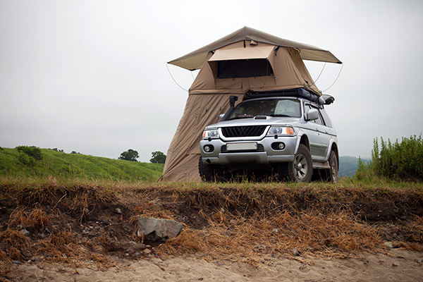 Camping With Your SUV: How to Get Ready for a Safe Weekend Trip
